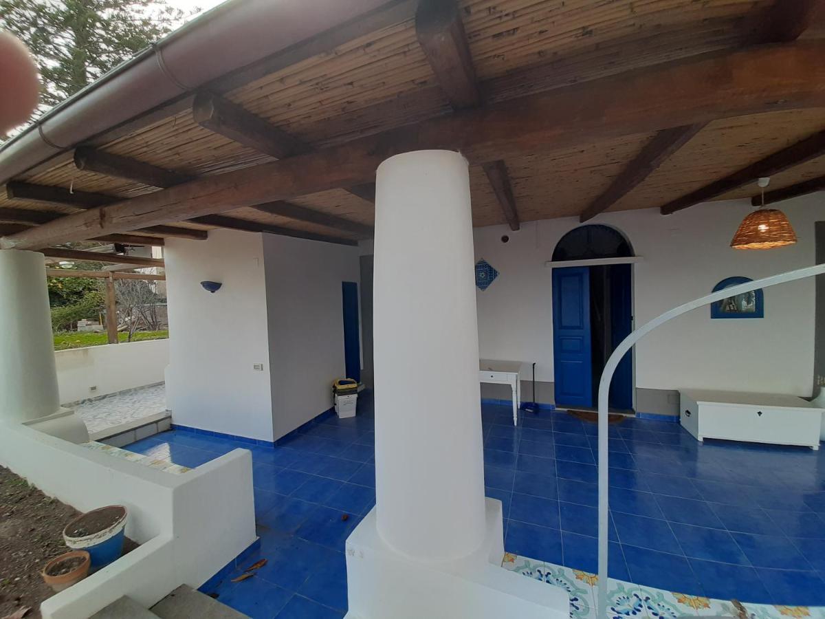 Villa Insolia Santa Marina Salina Exterior photo